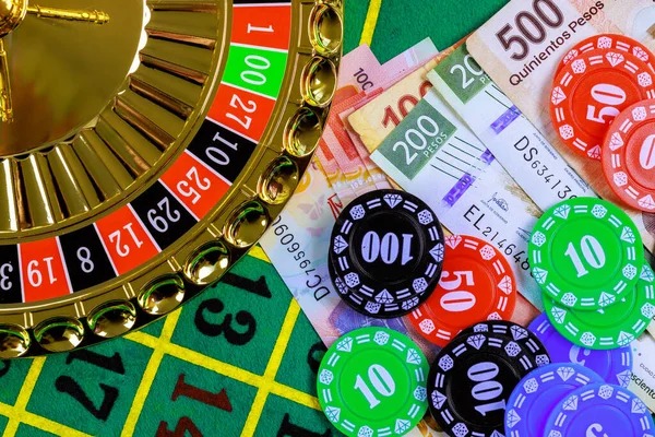 dwi togel support agent responding to live chat inquiry
