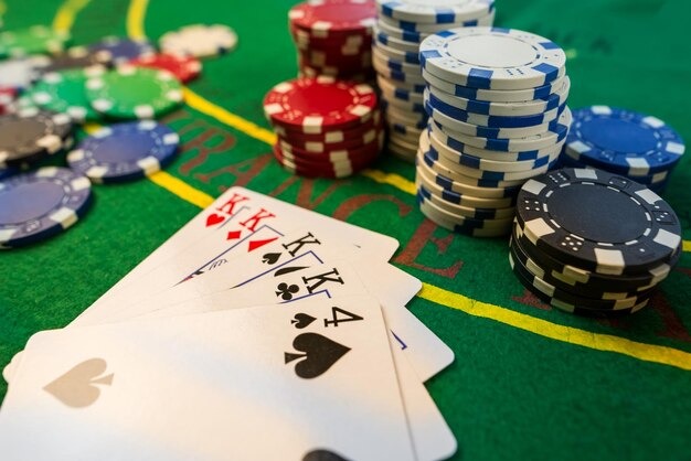 Live dealer blackjack table on dwi togel mobile app showing professional croupier and card deck